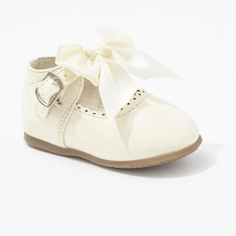 GIRLS CREAM PATENT MARY JANE BOW SHOES