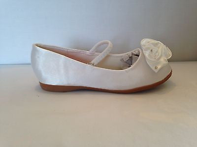 Kids white pumps best sale